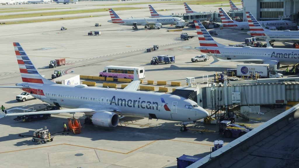 American Airlines menghentikan penerbangan secara nasional karena masalah teknis