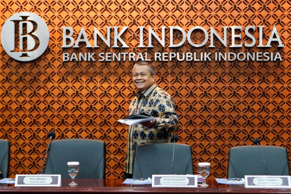 Bank Indonesia mempertahankan suku bunga utama tidak berubah pada angka 6%, dan berhati-hati dalam siklus penurunan suku bunganya