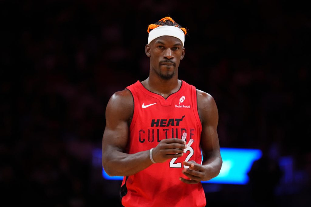 Jimmy Butler tentang apakah dia ingin bertahan bersama Heat: ‘Itu pertanyaan yang bagus. Siapa yang tahu? Saya tidak’