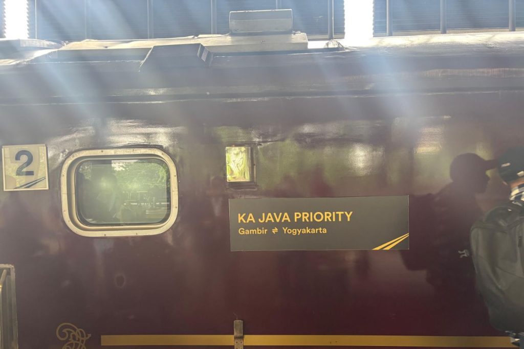 KAI starts Java priority train linking Gambir, Yogyakarta