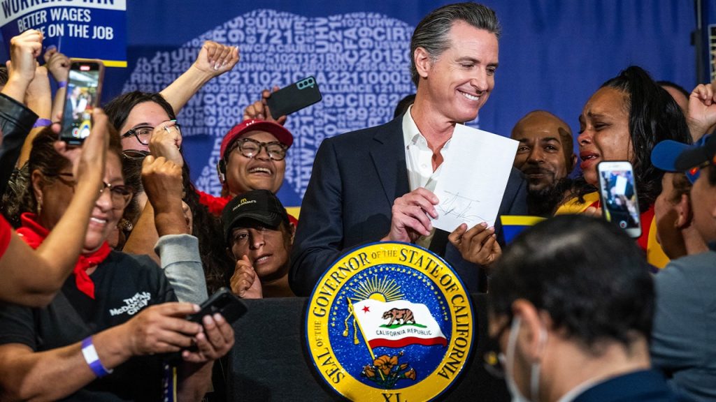 Mandat upah minimum California menyebabkan kerusakan maksimum