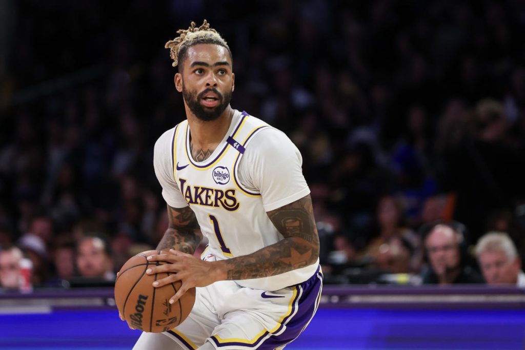 Lakers menukar D’Angelo Russell ke Nets untuk Dorian Finney-Smith, Shake Milton