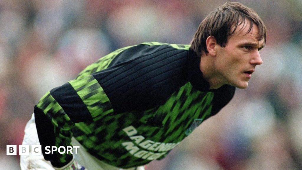 Ludek Miklosko: Mantan kiper West Ham menarik diri dari pengobatan kanker