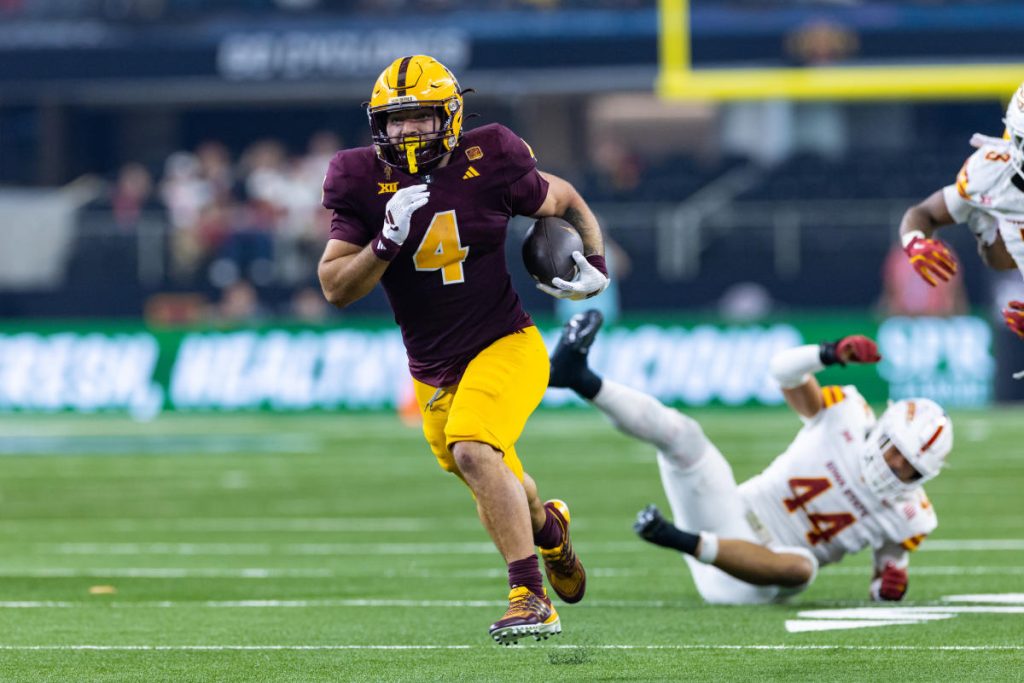 Pemain Playoff Sepak Bola Perguruan Tinggi yang harus diperhatikan, kunci Peach Bowl: No. 5 Texas vs. No. 4 Arizona State