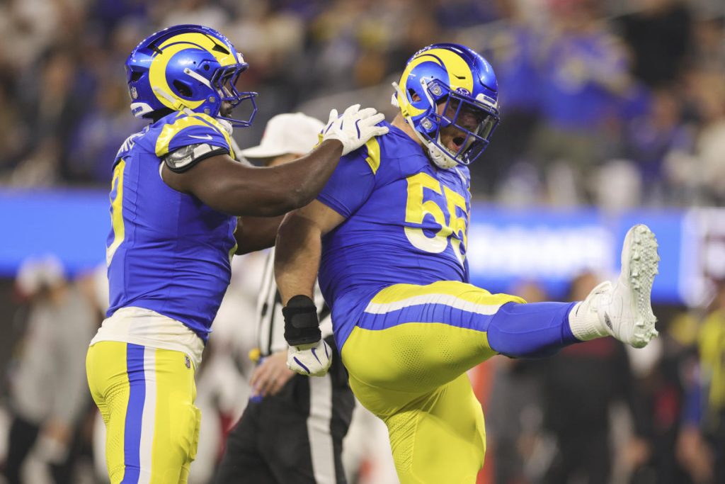 Rams di ambang gelar NFC West setelah INT spektakuler oleh Ahkello Witherspoon