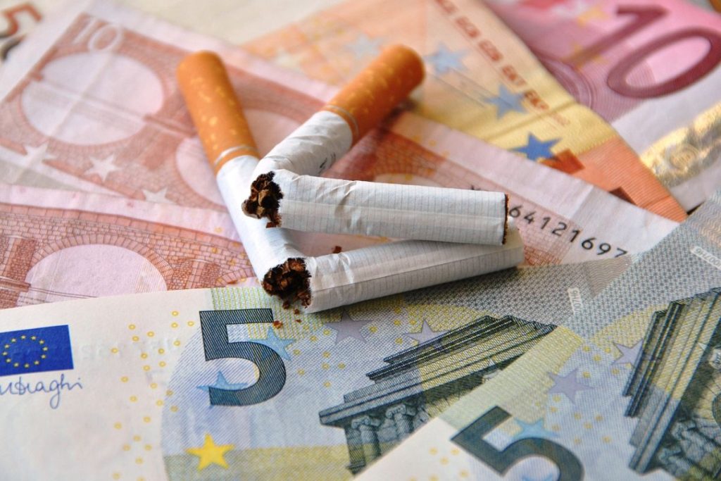 Rising cigarette costs discourage young smokers: ministry