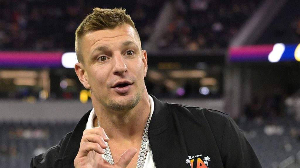 Rob Gronkowski setuju dengan Elon Musk tentang perlunya kode pajak AS yang disederhanakan: ‘Silakan lakukan!’