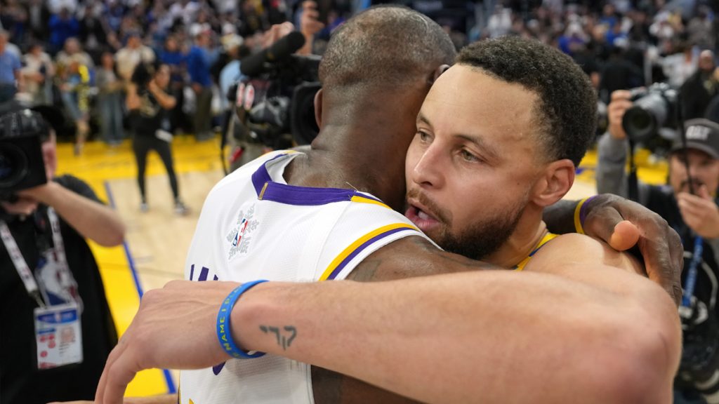 Steph, LeBron mengingatkan dunia olahraga NBA berkuasa saat Natal