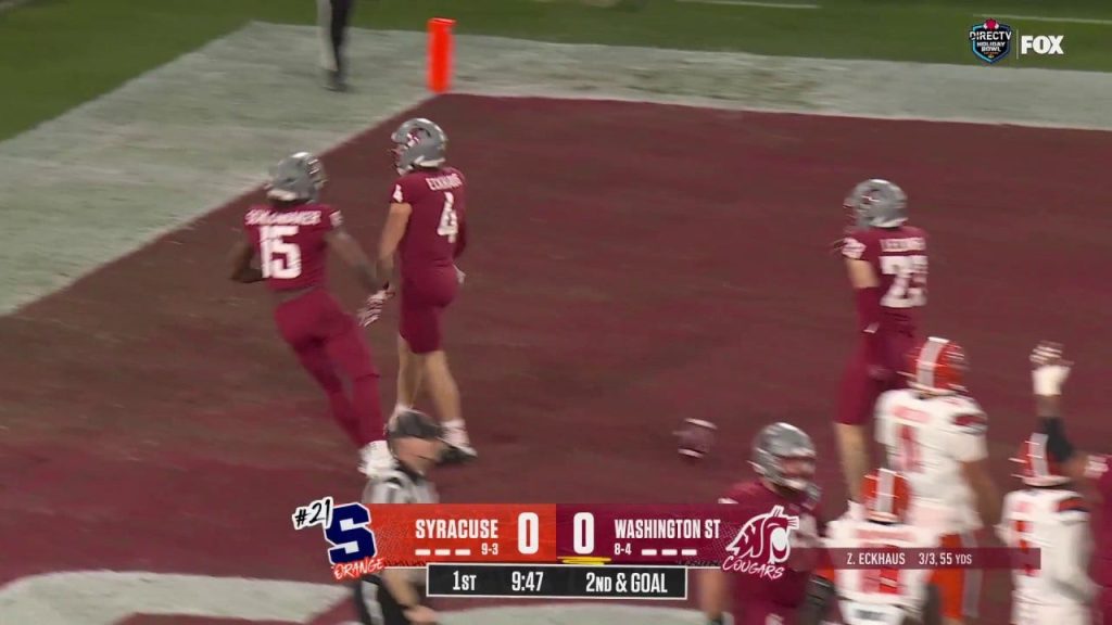 Zevi Eckhaus mencetak gol dalam TD rush empat yard, memberi Washington State keunggulan 7-0 atas Syracuse di Holiday Bowl