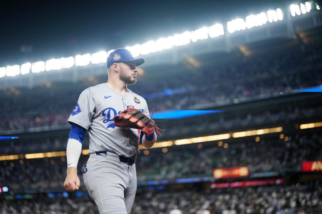 Apa arti perdagangan Gavin Lux bagi Dodgers dan Reds di tahun 2025?