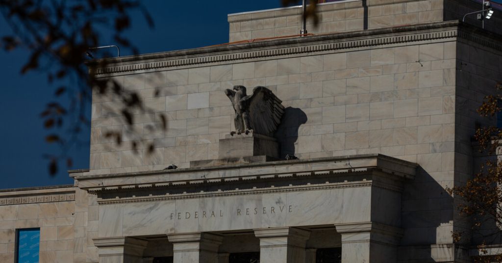 Apa yang harus ditonton di pertemuan pertama Federal Reserve tahun 2025