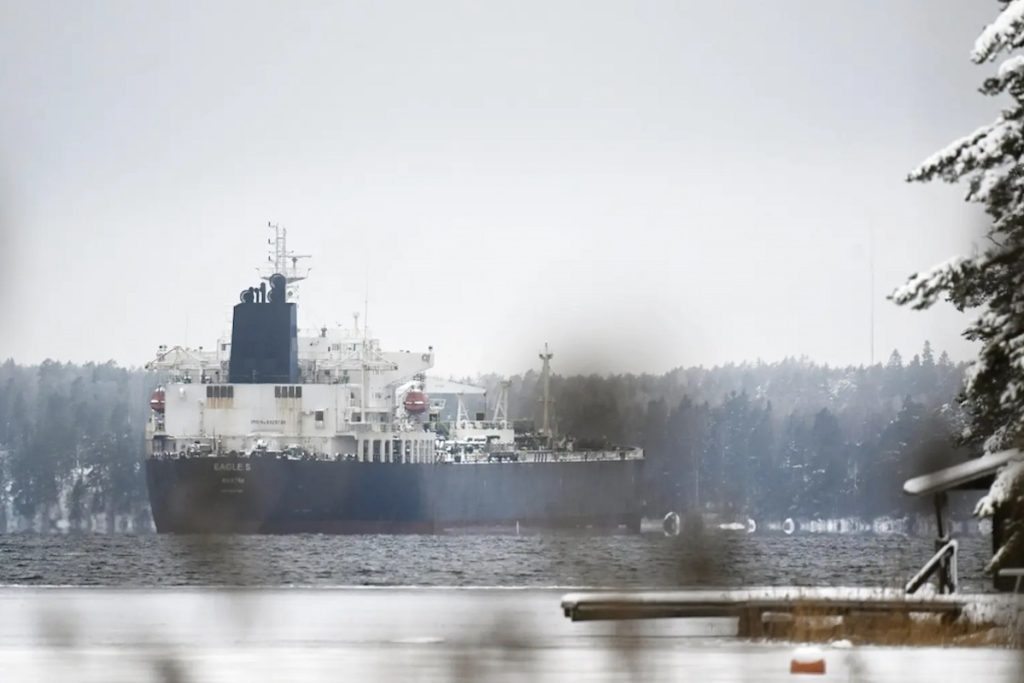 ‘Armada bayangan’ Rusia yang mengaduk kekhawatiran perang di Baltik