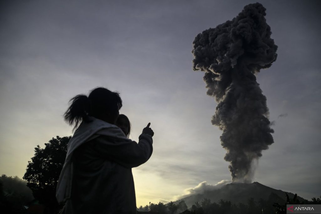 BNPB kerahkan tim bantu tanggap erupsi Gunung Ibu