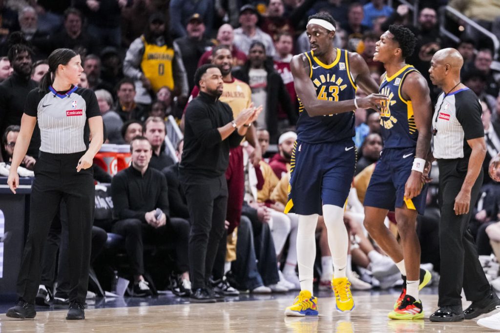 Bennedict Mathurin dari Pacers diskors 1 pertandingan setelah bertabrakan dengan wasit, dikeluarkan saat kalah dari Cavaliers