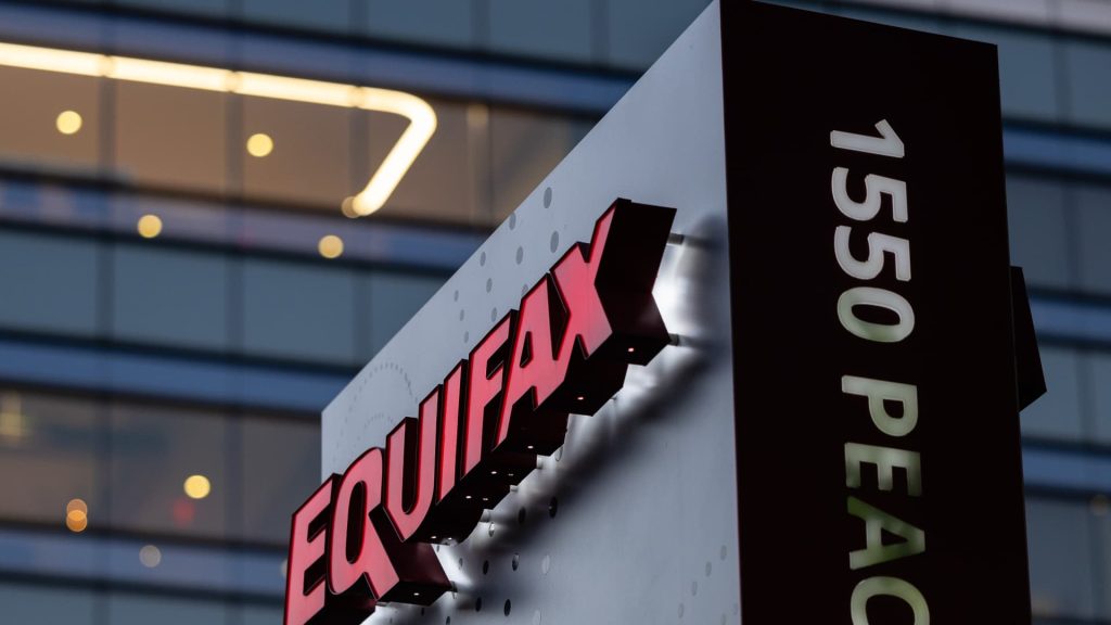 CFPB mendenda Equifax  juta karena kesalahan dalam laporan kredit