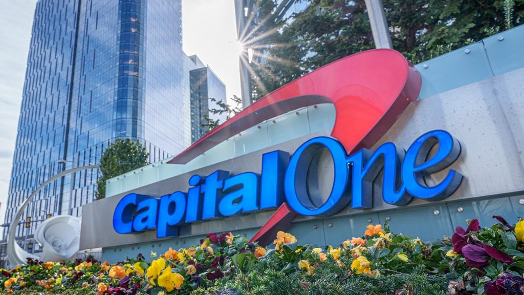 Capital One digugat oleh CFPB karena diduga menipu pelanggan sebesar  miliar