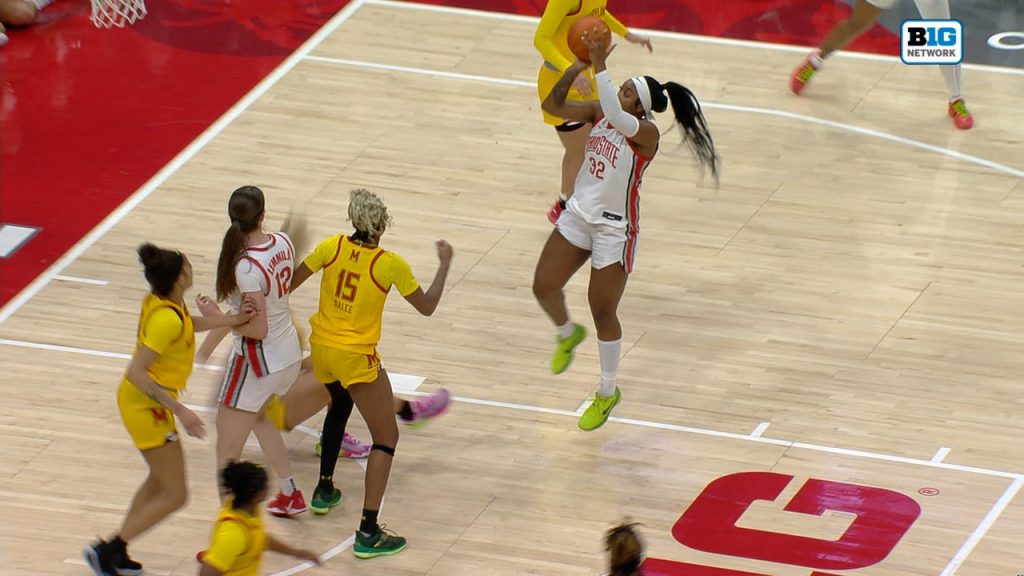 Cotie McMahon melakukan pukulan lompat yang sulit untuk memastikan kemenangan Ohio State 77-64 atas Maryland