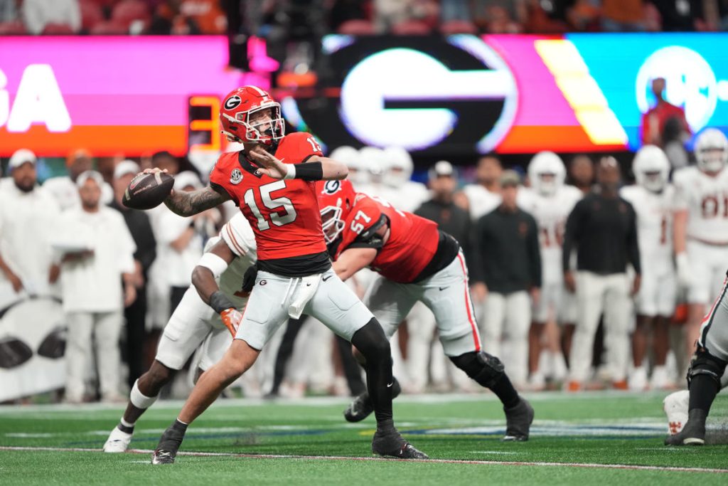 Georgia QB Carson Beck berkomitmen ke Miami untuk musim terakhir sepak bola perguruan tinggi