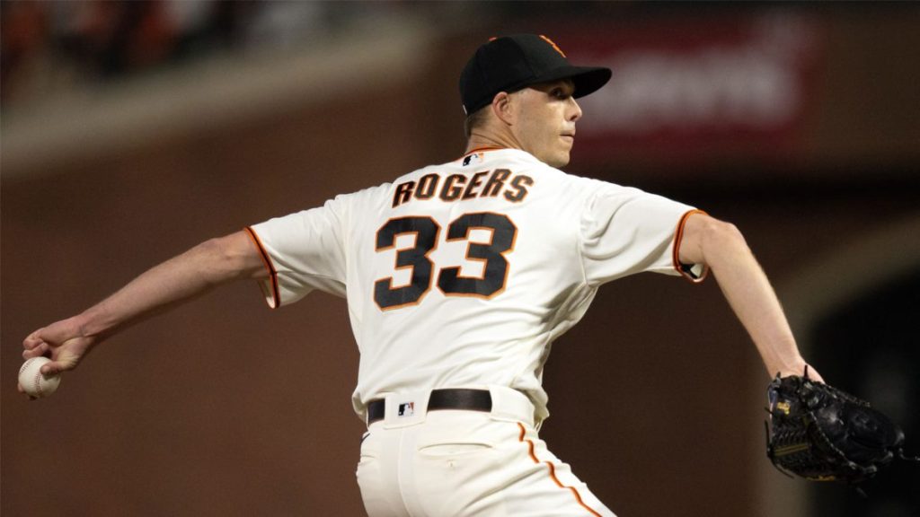 Giants Trade Taylor Rogers ke Reds untuk Prospek Pitching Tangan Kanan