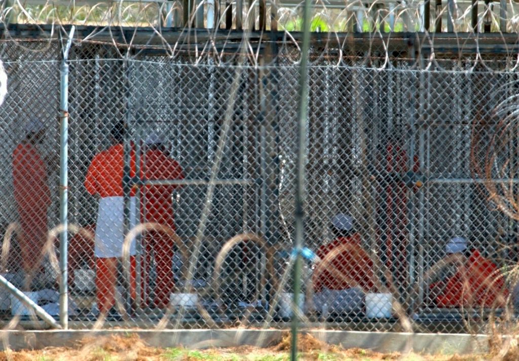 Guantanamo akan memegang ‘alien ilegal’: Konstitusi v Presiden, 2.0 | Pendapat