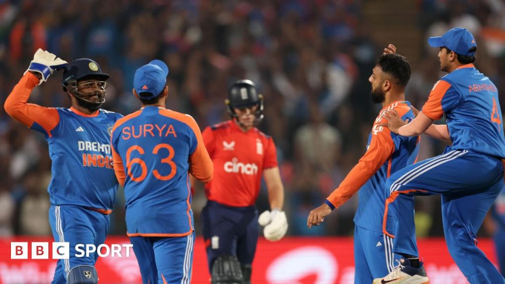 India vs England: Hosts Win Tense Fourth T20 To Seal Series di Pune