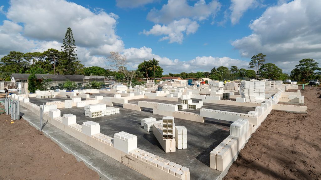 Industri mengatasi perubahan iklim dengan kayu, batu bata bergaya Lego, dan material baru