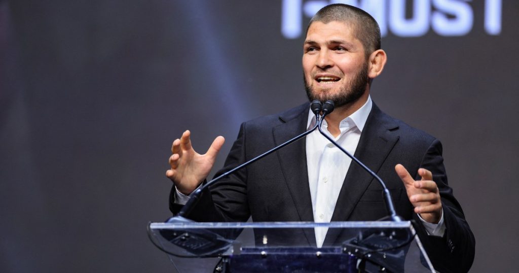 Juara UFC Khabib Nurmagomedov dikeluarkan dari penerbangan Frontier Airlines | Berita Seni Bela Diri Campuran