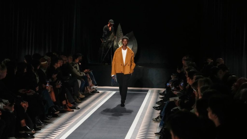 Kembalinya ke Elegance di Peter Copping yang sangat dinanti di Paris debut