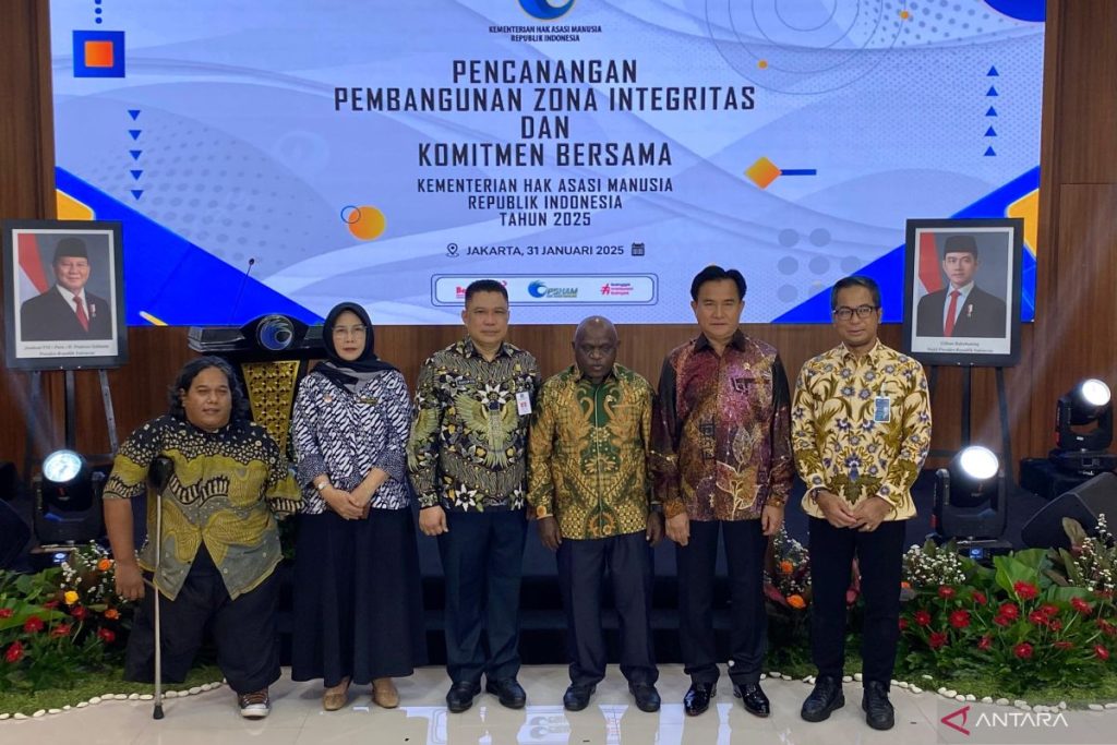 Kementerian meluncurkan zona integritas sebagai komitmen anti-korupsi