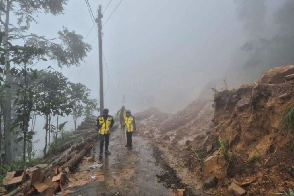 Kementerian mempercepat restorasi akses jalan setelah tanah longsor Pekalongan