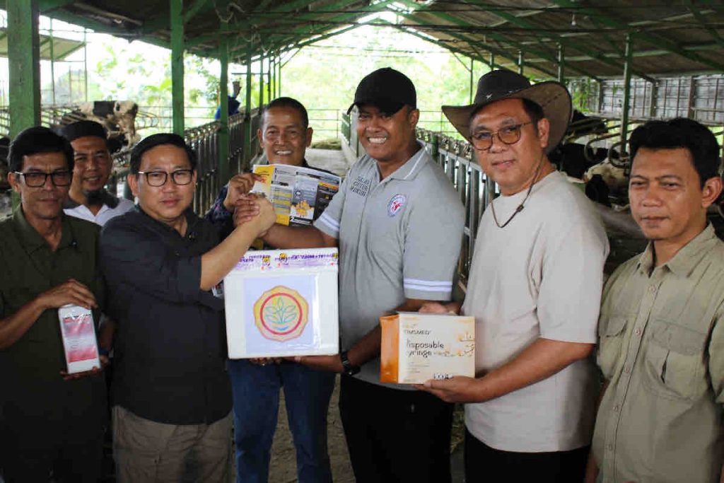 Kementerian menanggulangi Penyakit Mulut dan Kuku melalui vaksinasi massal