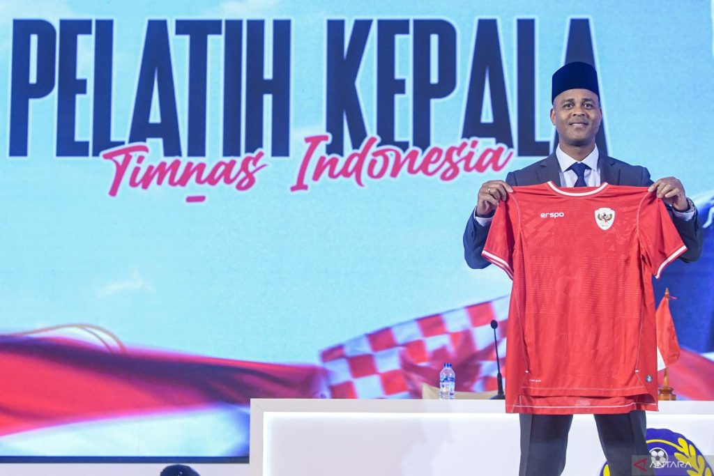 Kluivert berencana melakukan pencarian bakat nasional untuk tim Olimpiade Indonesia