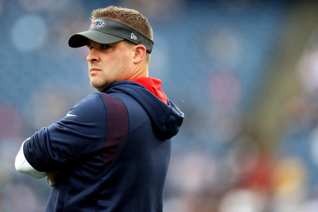 Laporan: Patriots diperkirakan akan mempekerjakan mantan Bill Belichick OC Josh McDaniels untuk posisi yang sama di bawah Mike Vrabel