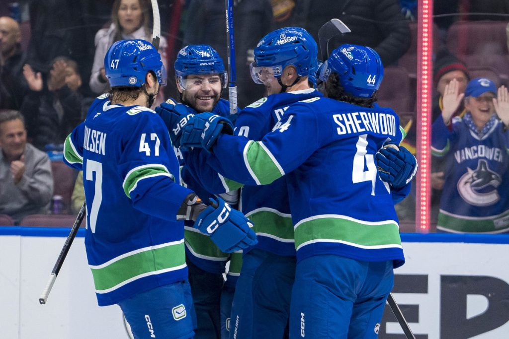 Laporan Pertengahan Musim Vancouver Canucks 2024–25