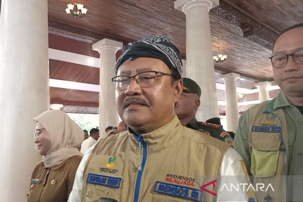 Lumbung Sosial Indramayu untuk Bantuan Penanganan Bencana: Menteri