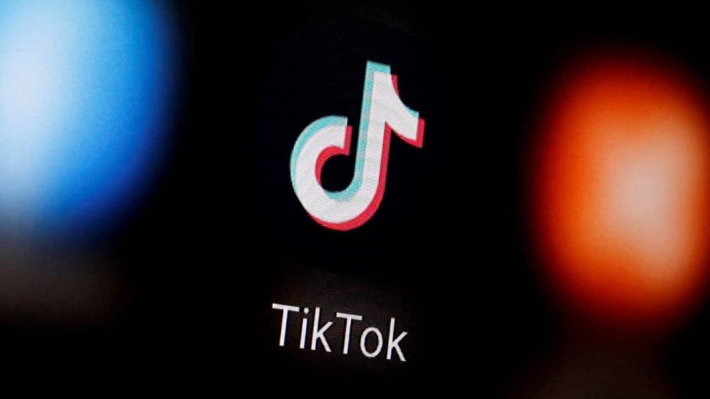 Mahkamah Agung mendukung larangan TikTok dan perdebatan ERA