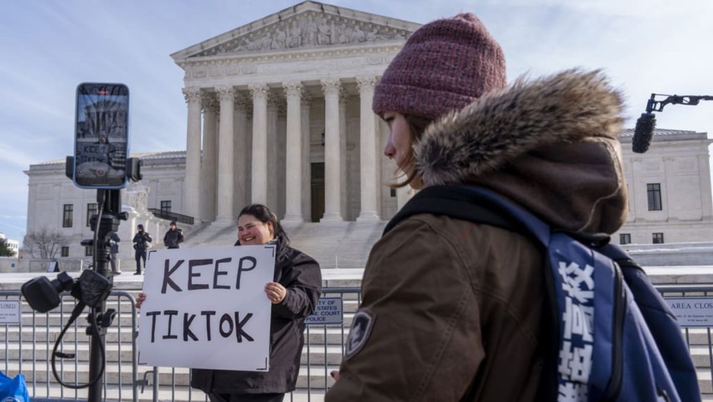 Mahkamah Agung skeptis terhadap argumen TikTok yang menentang larangan AS