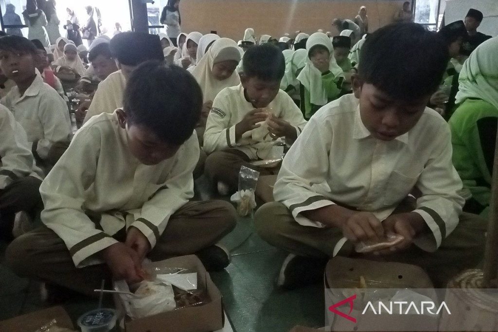 Memanfaatkan program makan gratis untuk menggerakkan perekonomian