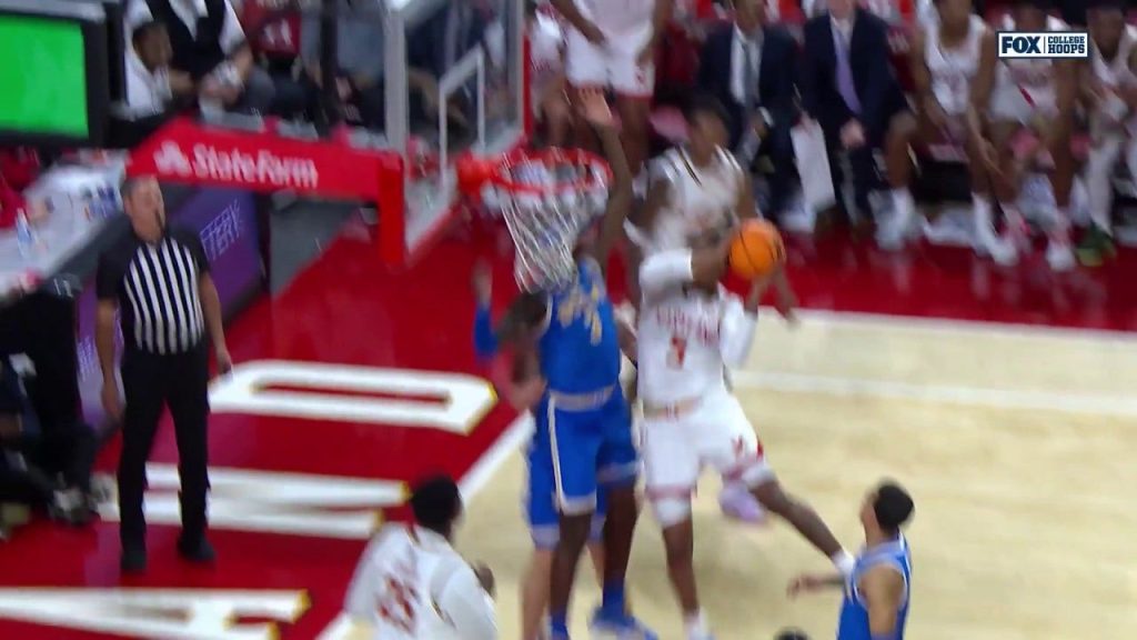 Nomor 22 UCLA kecewa setelah DeShawn Harris-Smith dari Maryland kuat dan ke-1 dalam skor akhir 79-61