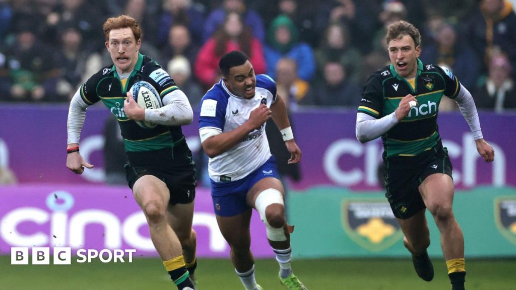 Northampton 35-34 Bath: Saints mengalahkan pemimpin Bath dengan tendangan terakhir pertandingan