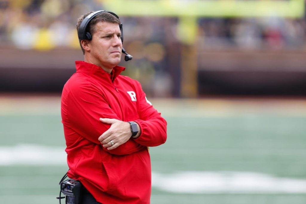 Notre Dame mempekerjakan mantan pelatih Rutgers Chris Ash sebagai koordinator defensif