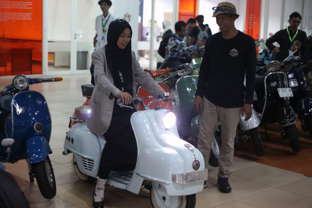 Pemerintah akan memperpanjang insentif konversi sepeda motor listrik hingga tahun 2025