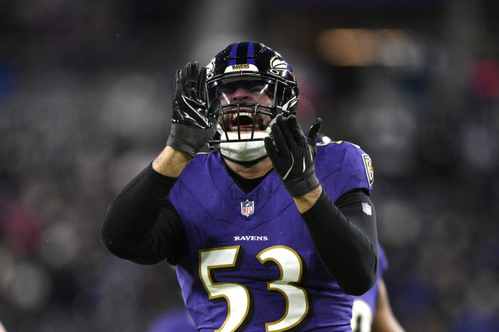 Ravens LB Kyle Van Noy mengadakan perayaan yang pantas setelah pemecatan menguangkan insentif kontrak 0K