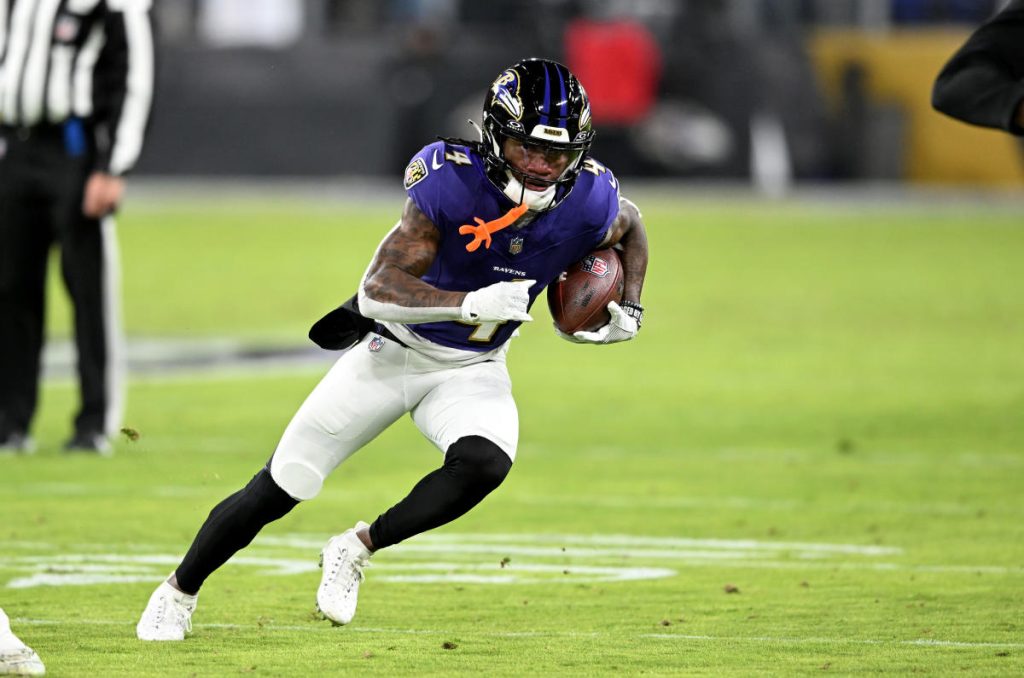 Ravens WR Zay Flowers absen dalam permainan wild-card vs. Steelers karena cedera lutut