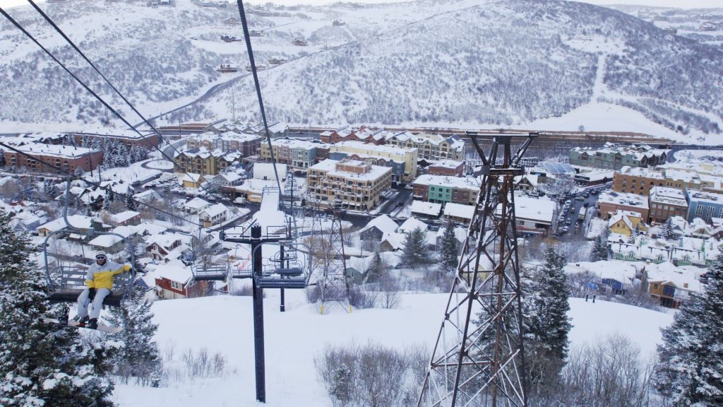 Saham Vail kesulitan karena pemogokan menyebabkan antrean panjang di Park City Mountain