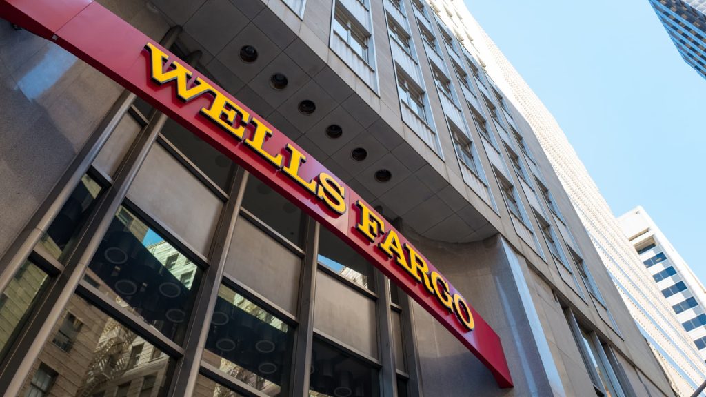 Saham Wells Fargo melonjak pasca-pendapatannya karena Wall Street dengan bijak berfokus pada gambaran besarnya