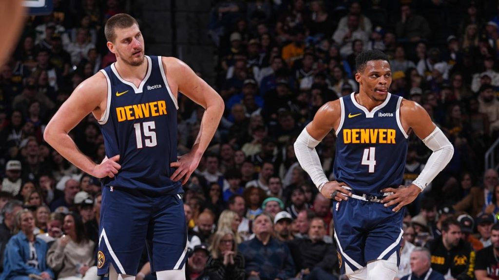 Saksikan Westbrook, Jokic membuat sejarah sebagai rekan satu tim dengan beberapa triple-double di pertandingan yang sama