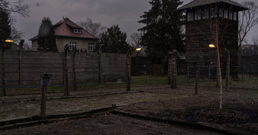 Sebuah Rumah di Auschwitz Membuka Pintunya ke Masa Lalu yang Dingin