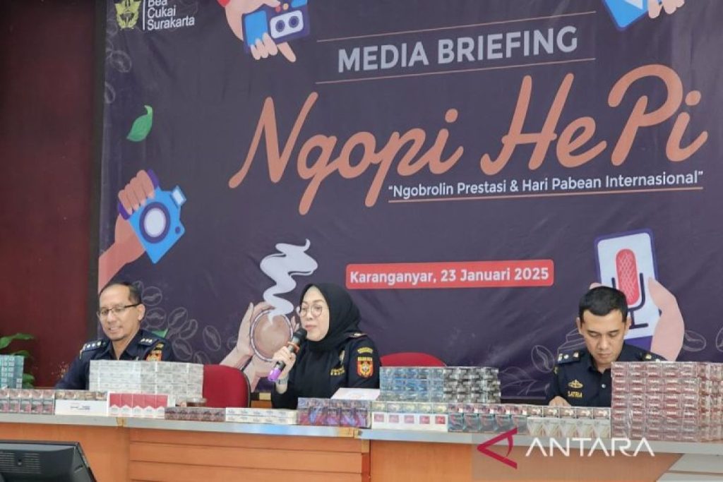 Setidaknya sembilan mln tongkat tembakau ilegal yang disita di Surakarta pada tahun 2024