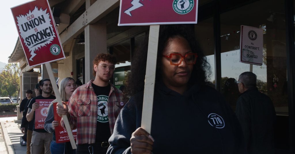 Starbucks and Workers United Union setuju untuk kontrak mediasi